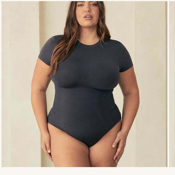 PINSY Butter Sculpt Tee Seamless Shapewear Bodysuit new 1X - Picture 1 of 6